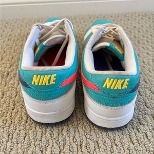 Nike Dunk Retro ‘Dusty Cactus’ - Teal , Pink and White - size 9